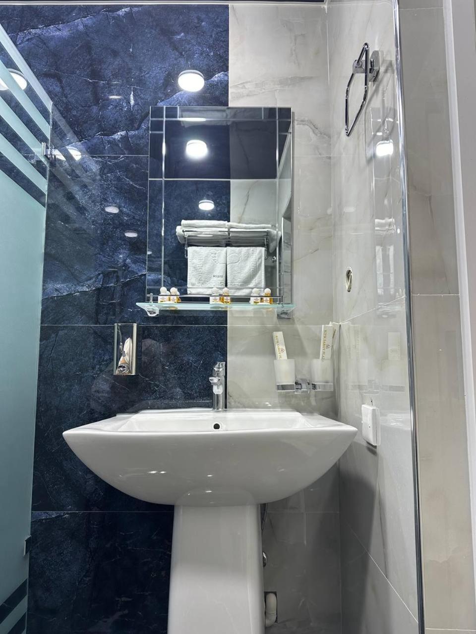 Ko'K Saroy Plaza Hotel Samarkand Buitenkant foto